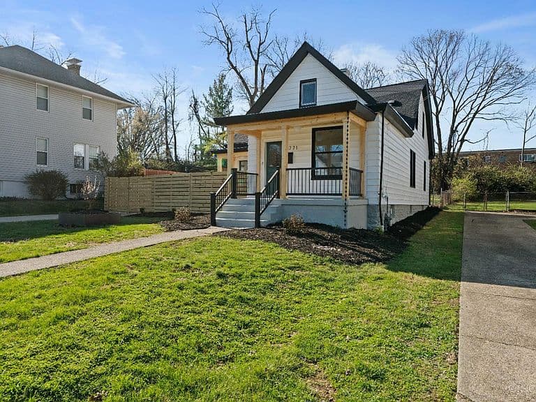Listing photo 5