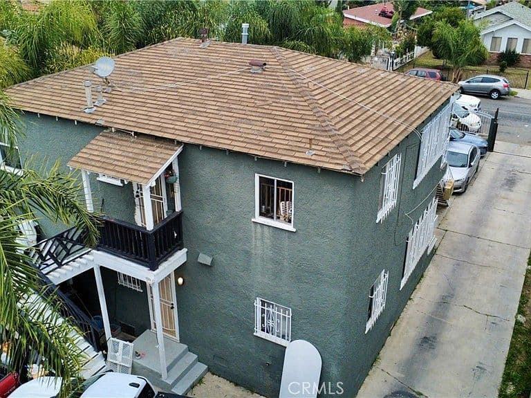 Listing photo 5