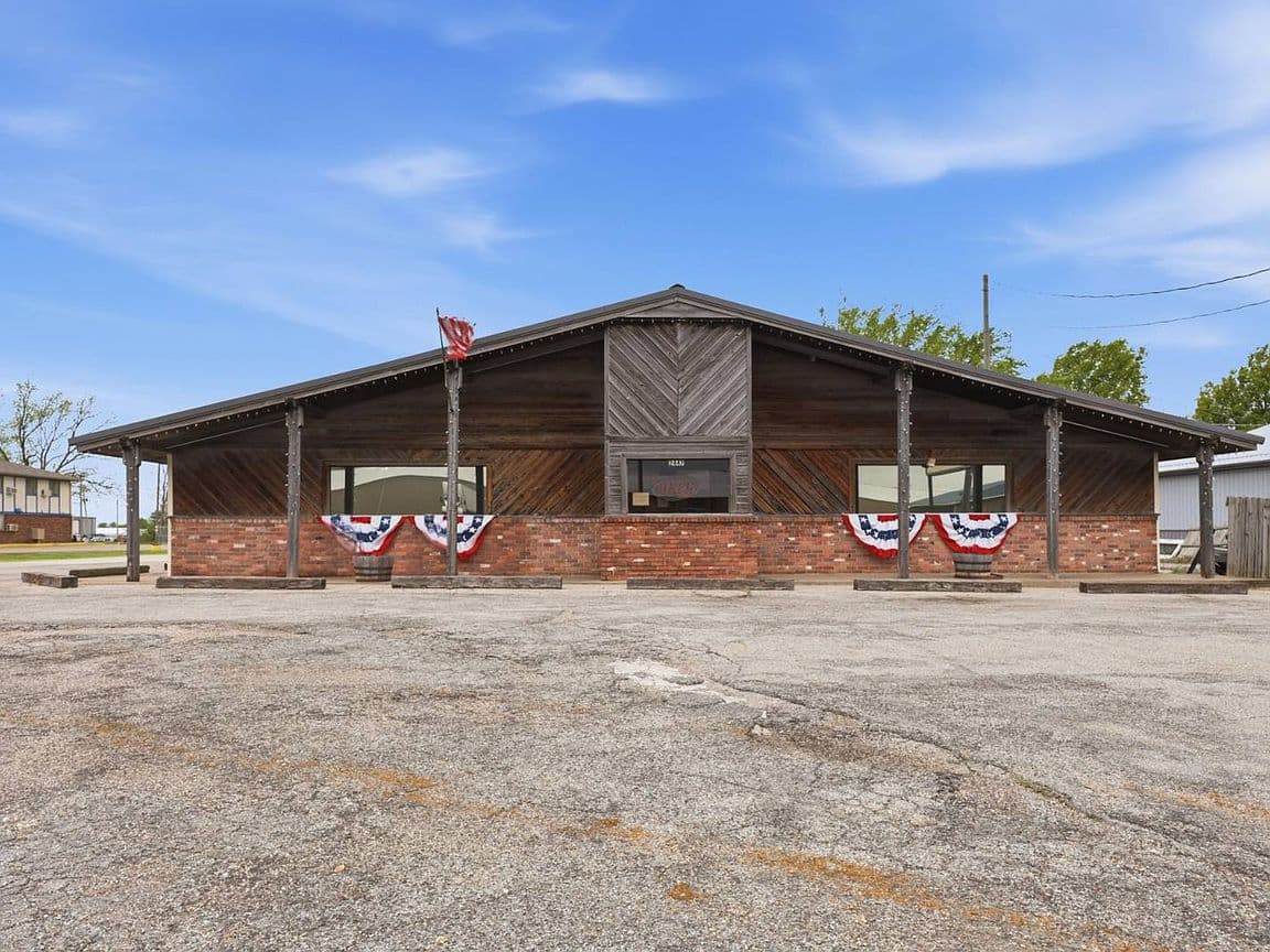 Primary listing photo