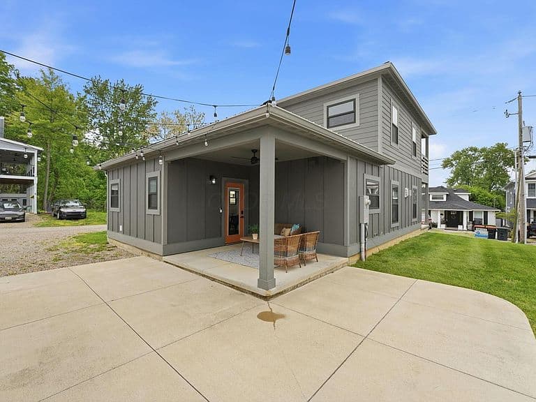 Listing photo 4