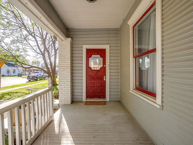 Listing photo 4