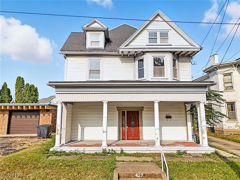 Listing photo 2