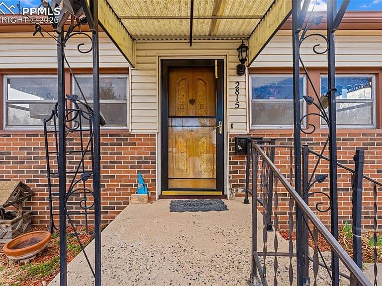 Listing photo 4