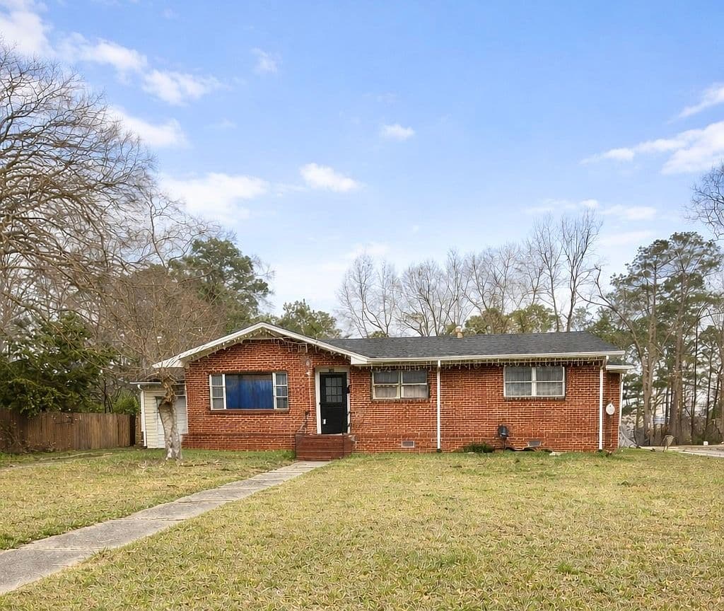 Primary listing photo