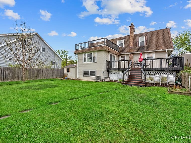 Listing photo 3
