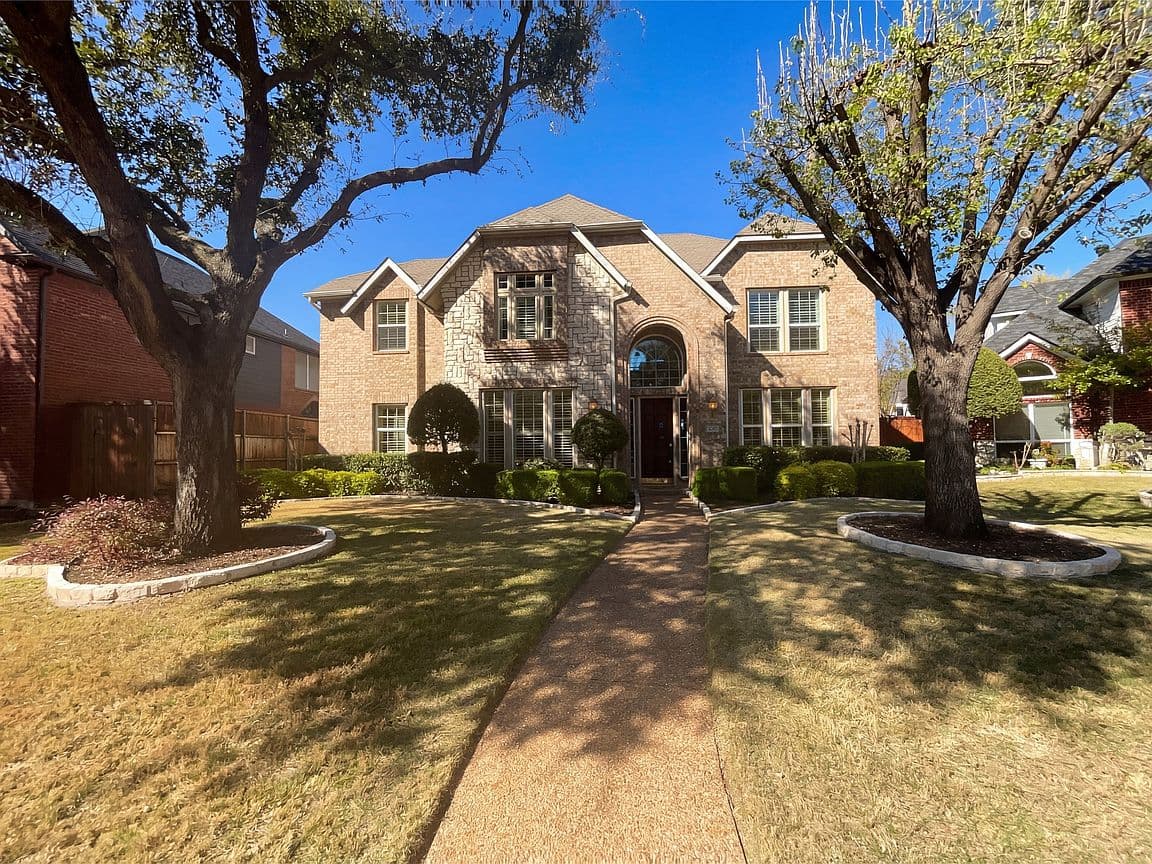 Primary listing photo