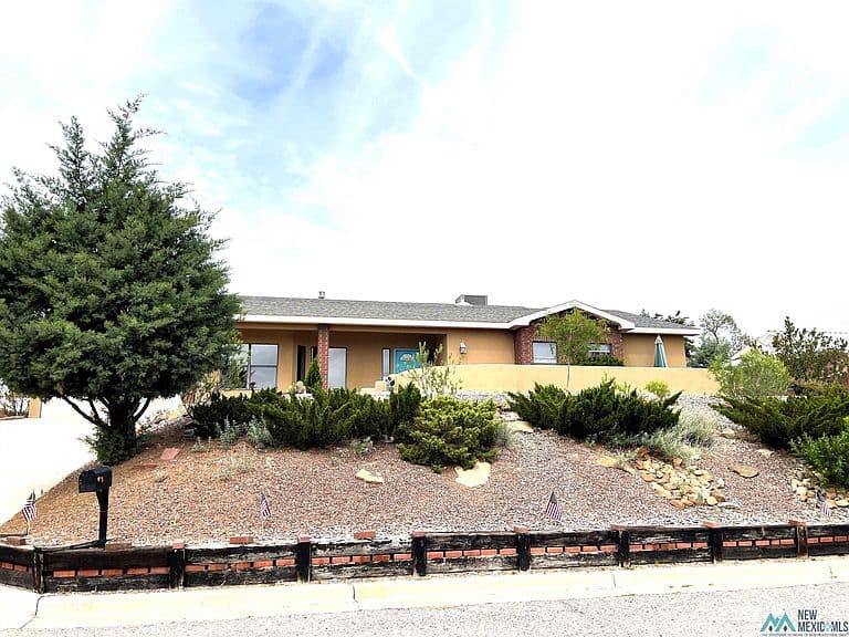 Listing photo