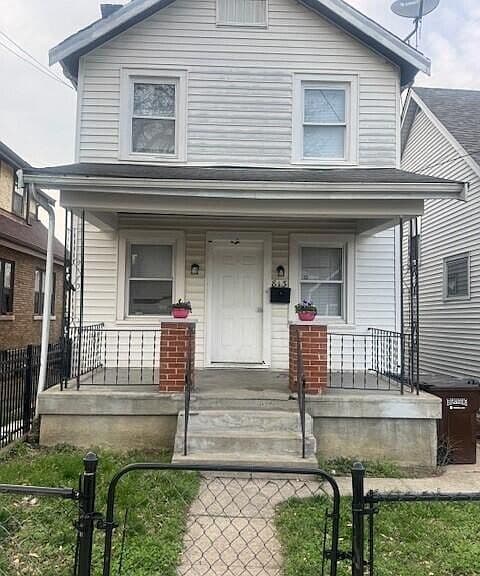 Listing photo 2