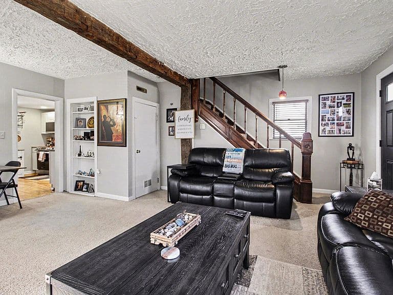 Listing photo 5