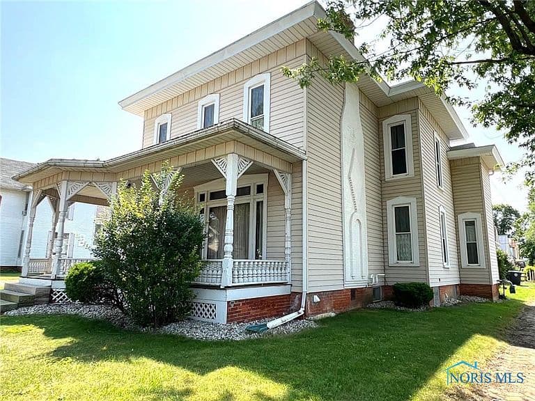 Listing photo 5