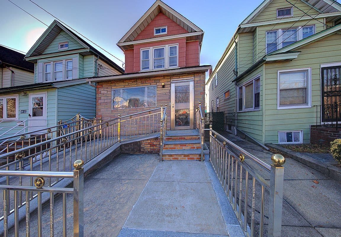 Primary listing photo
