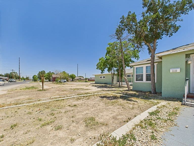 Listing photo 4