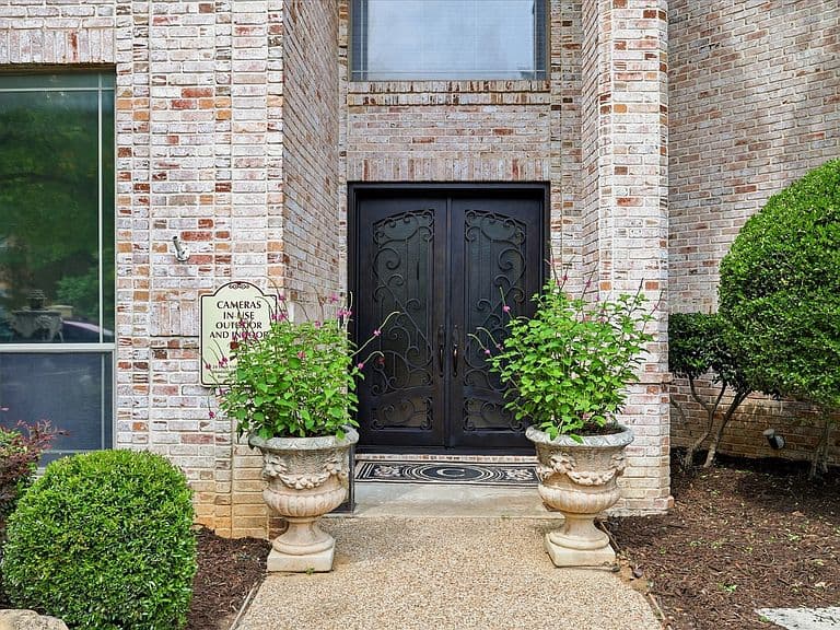 Listing photo 4