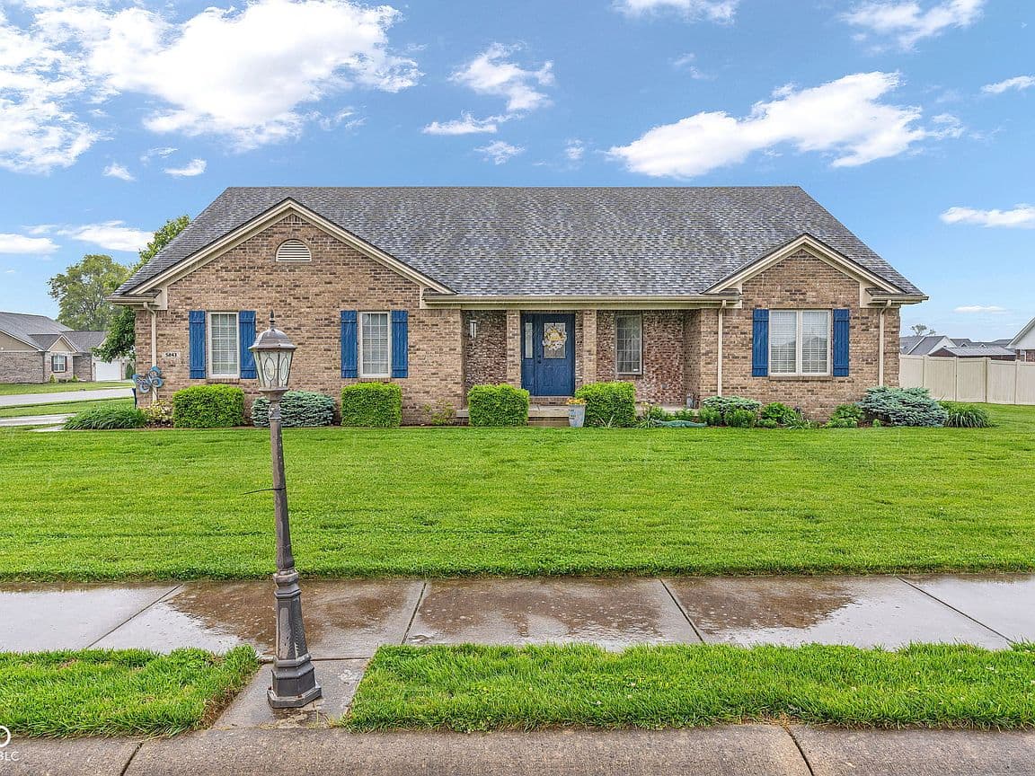 Primary listing photo