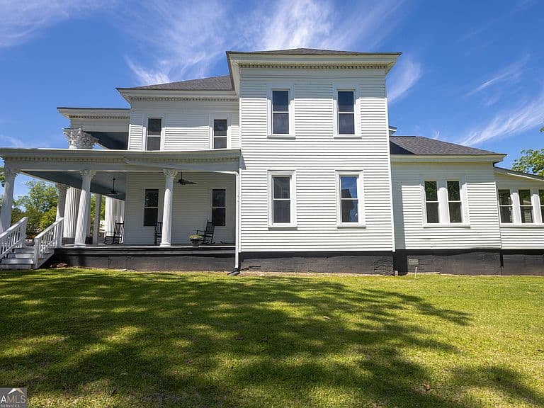 Listing photo 4