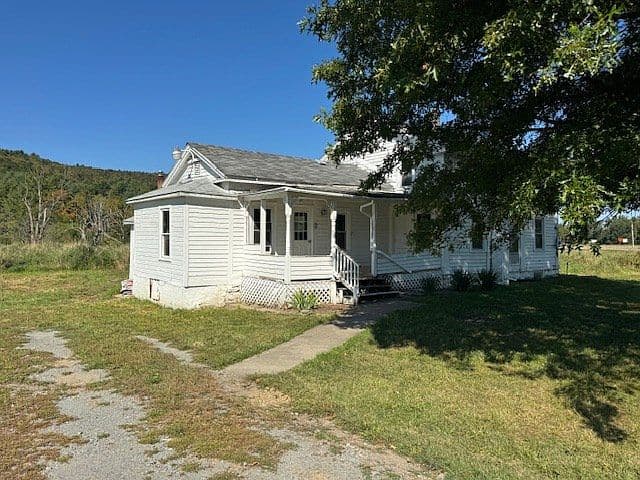 Listing photo 4