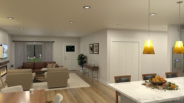 Listing photo 3