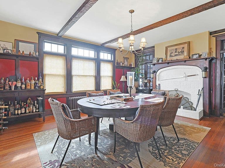 Listing photo 4