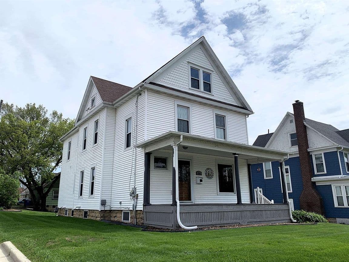 Primary listing photo