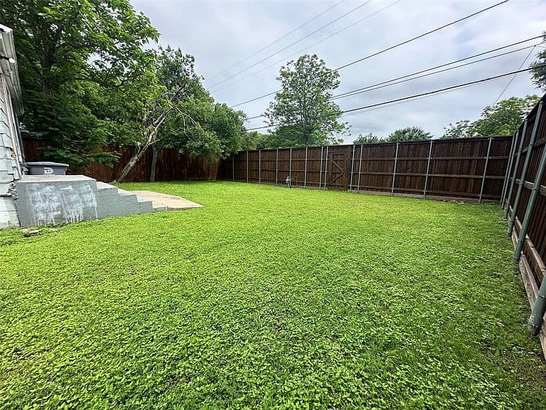 Listing photo 5