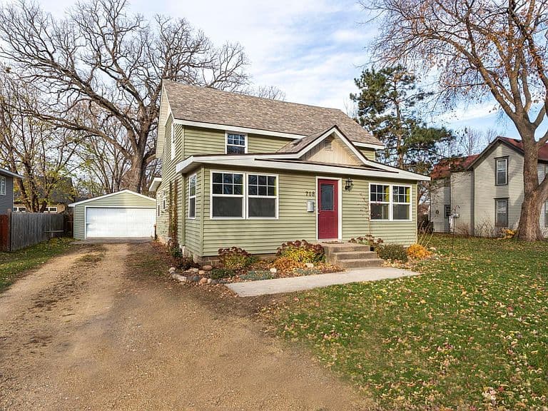 Listing photo 3