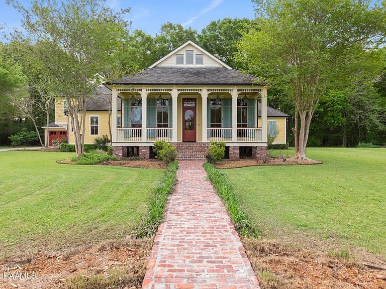 Listing photo 4
