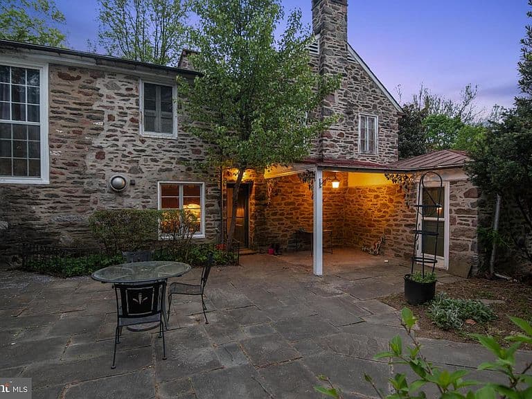 Listing photo 4