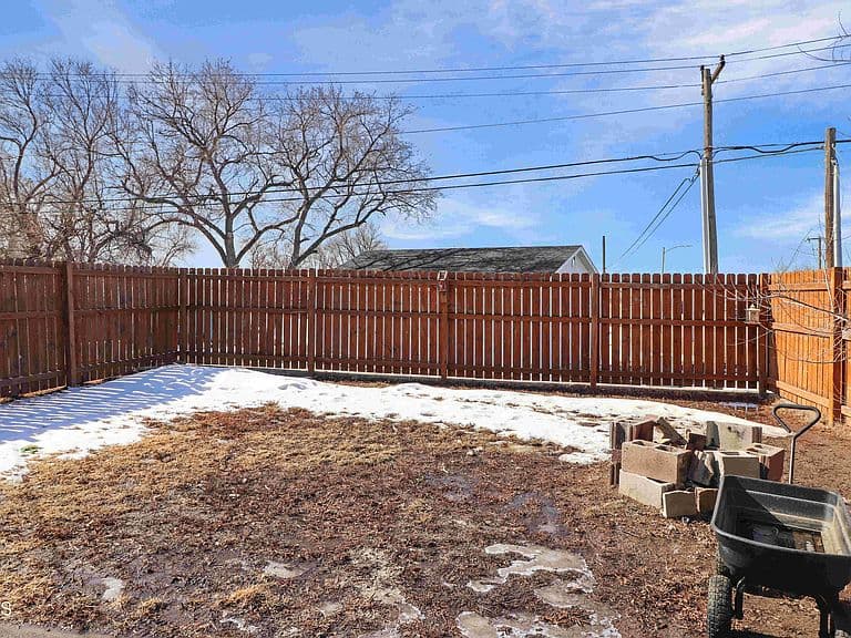 Listing photo 3