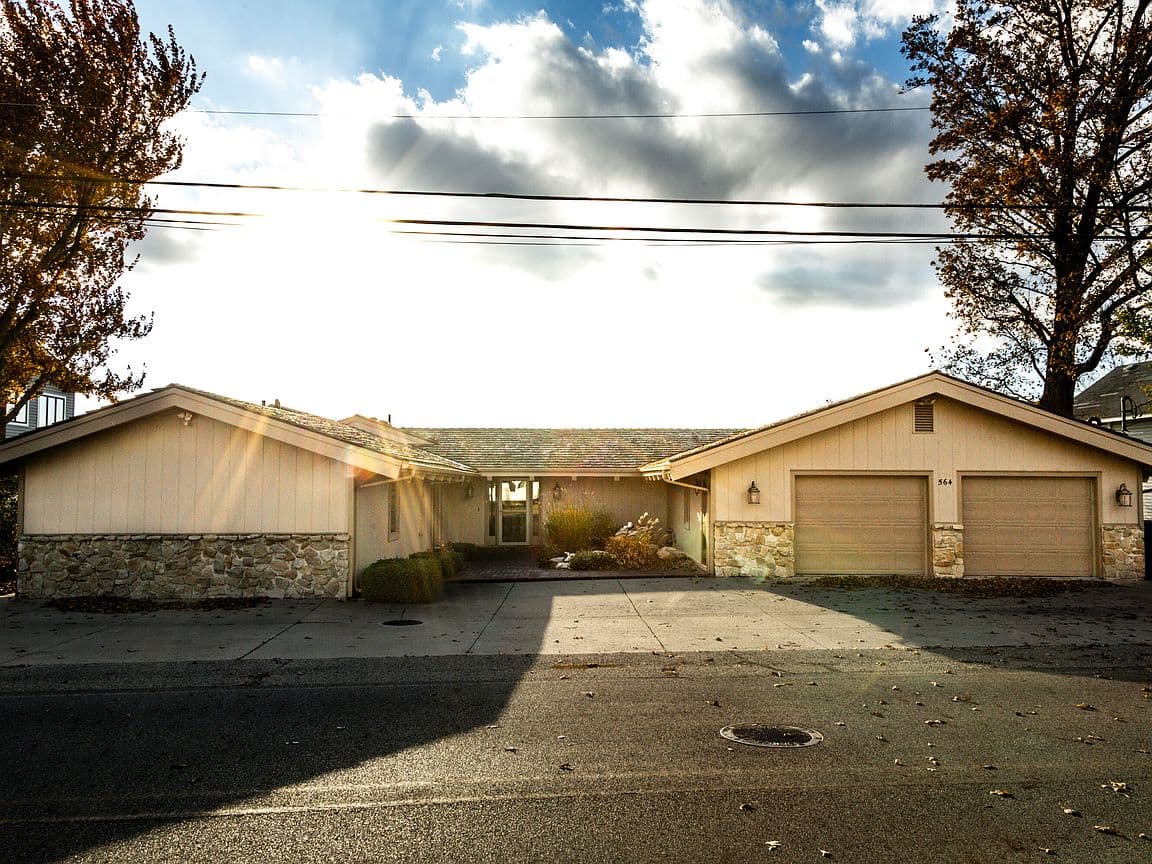 Primary listing photo