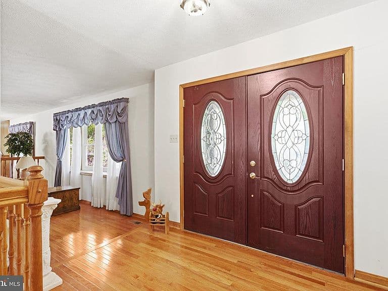 Listing photo 4