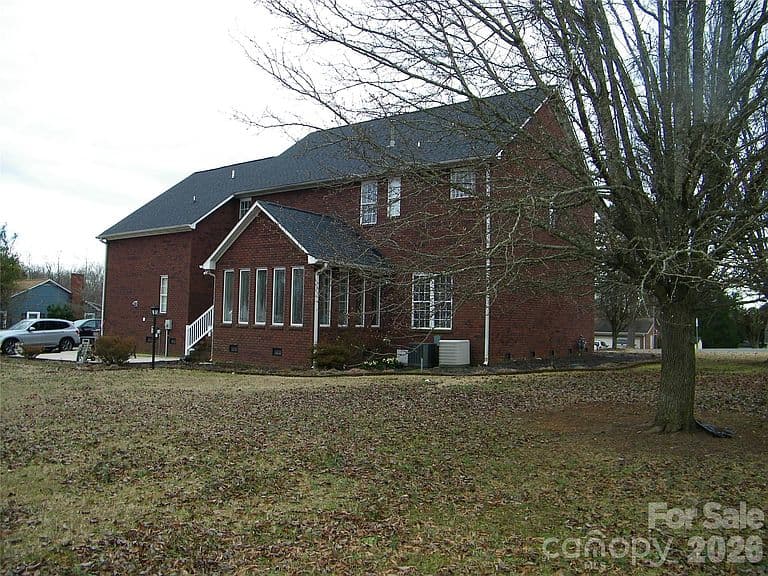 Listing photo 4