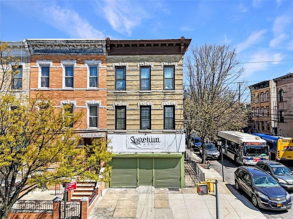 Primary listing photo