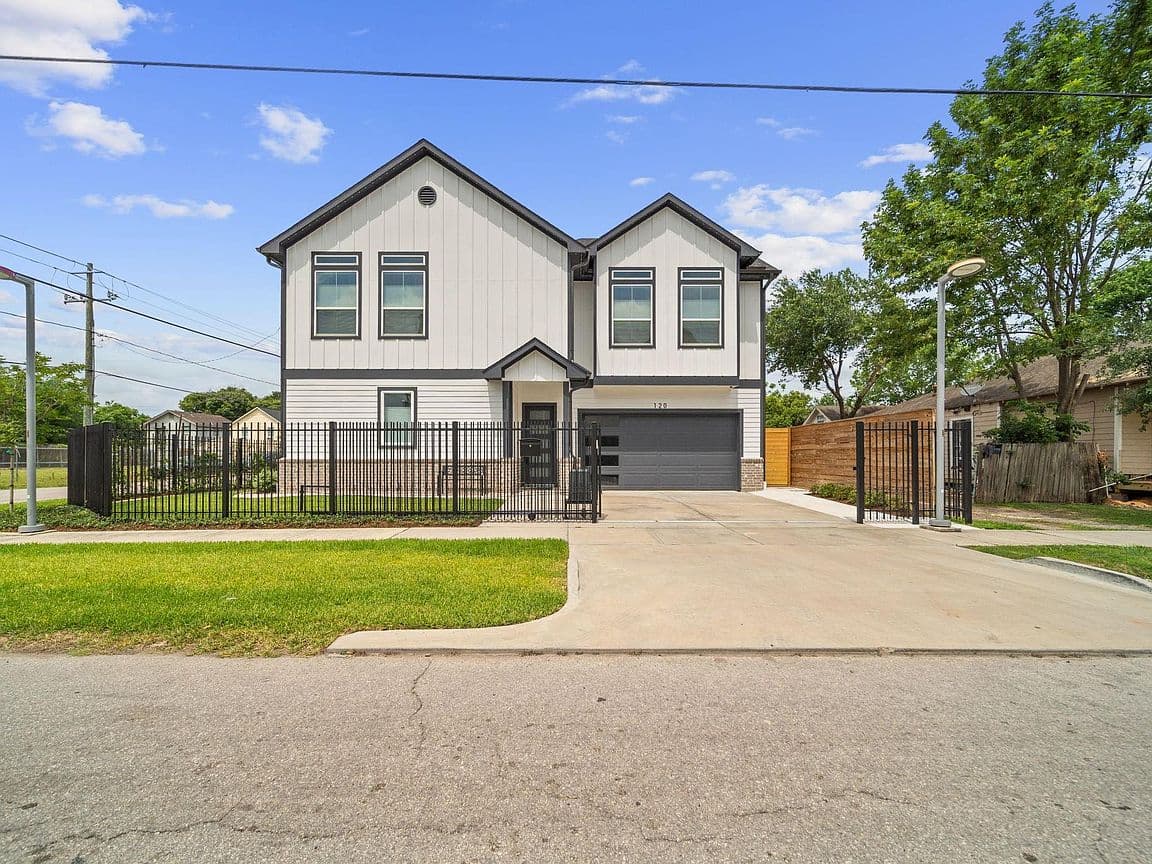 Primary listing photo