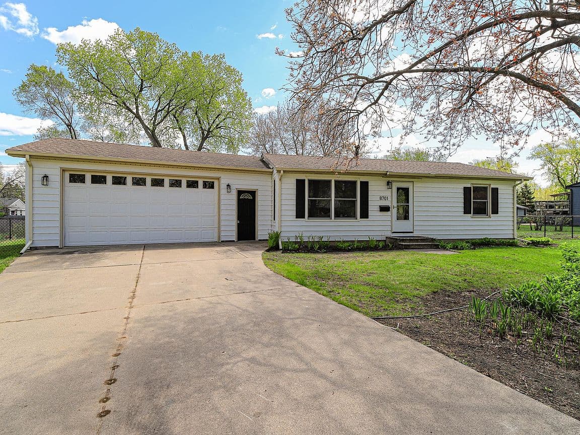 Primary listing photo
