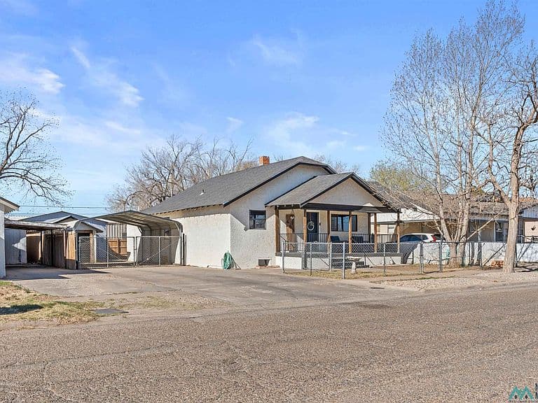 Listing photo 4