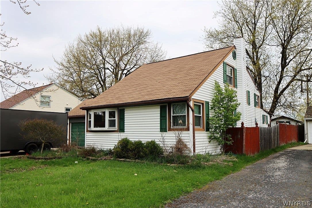 Primary listing photo