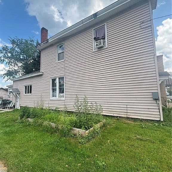 Listing photo 4