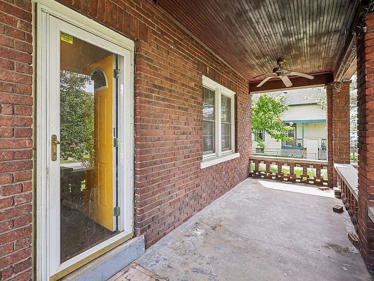 Listing photo 5