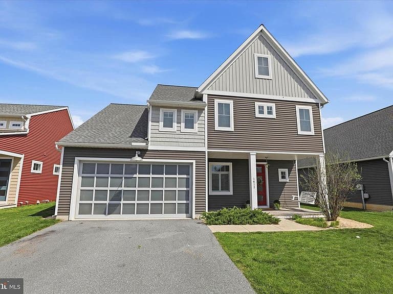 Listing photo 2