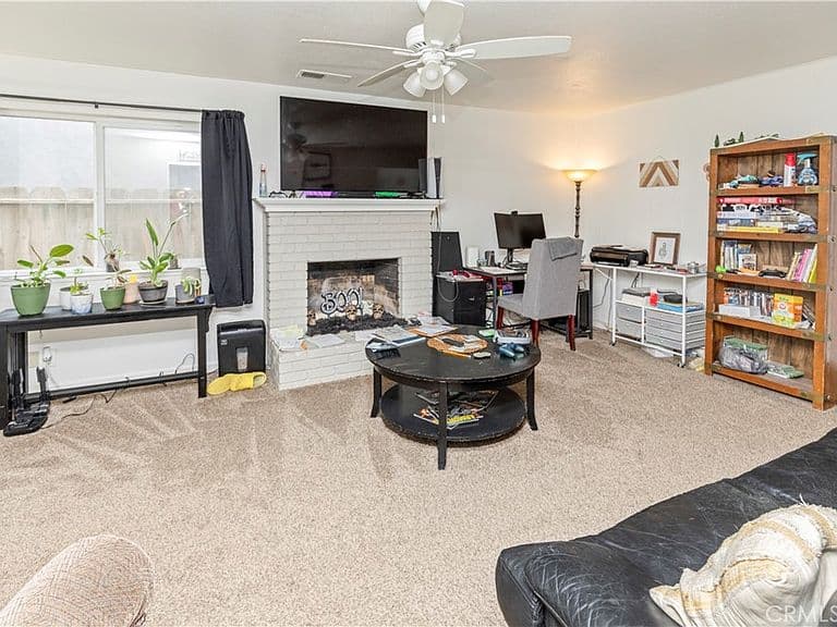 Listing photo 5