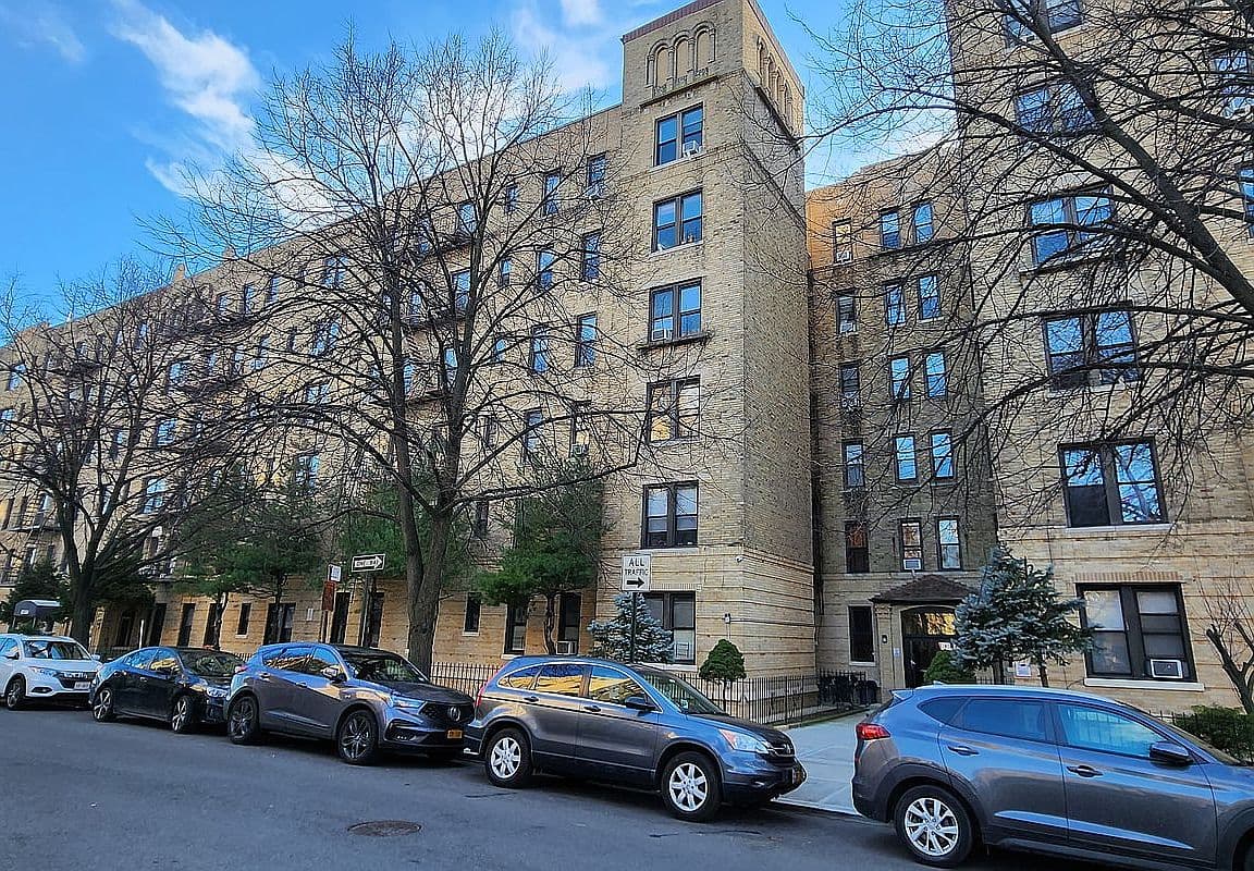 Primary listing photo