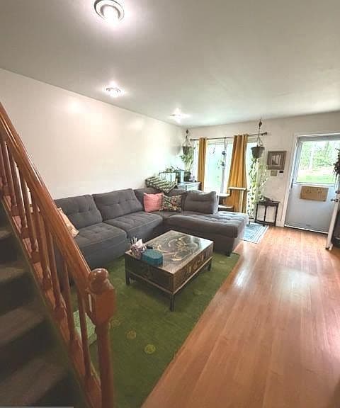 Listing photo 5