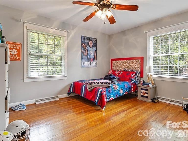 Listing photo 5