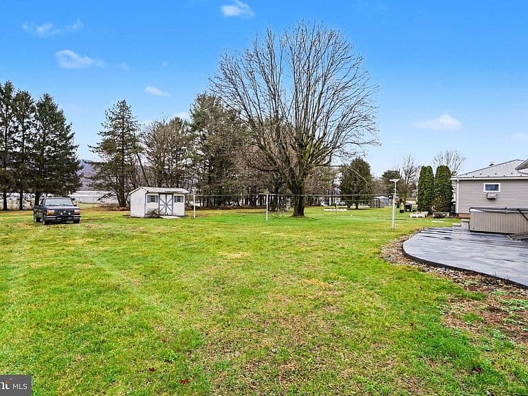 Listing photo 5