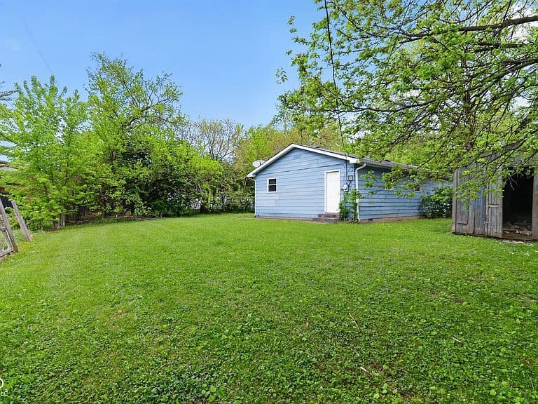 Listing photo 5