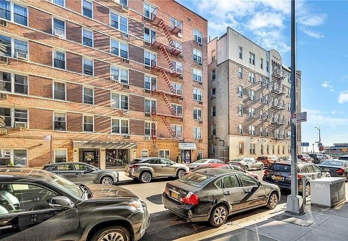 Primary listing photo