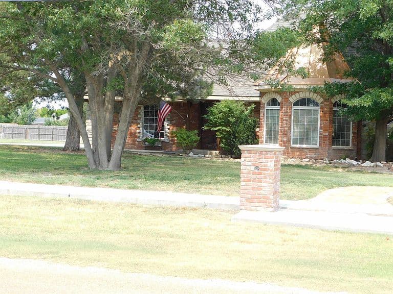 Listing photo 3