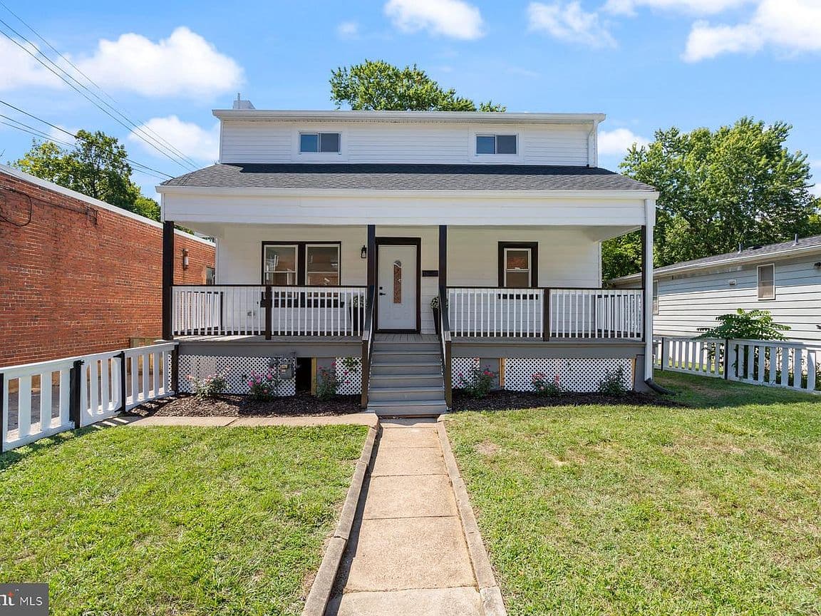 Primary listing photo