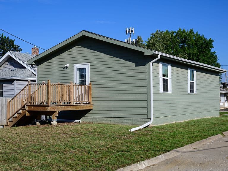 Listing photo 5