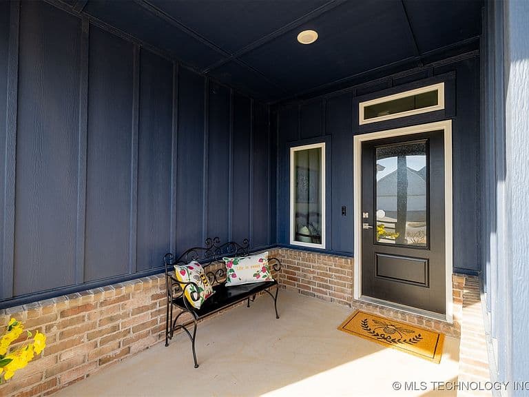 Listing photo 5